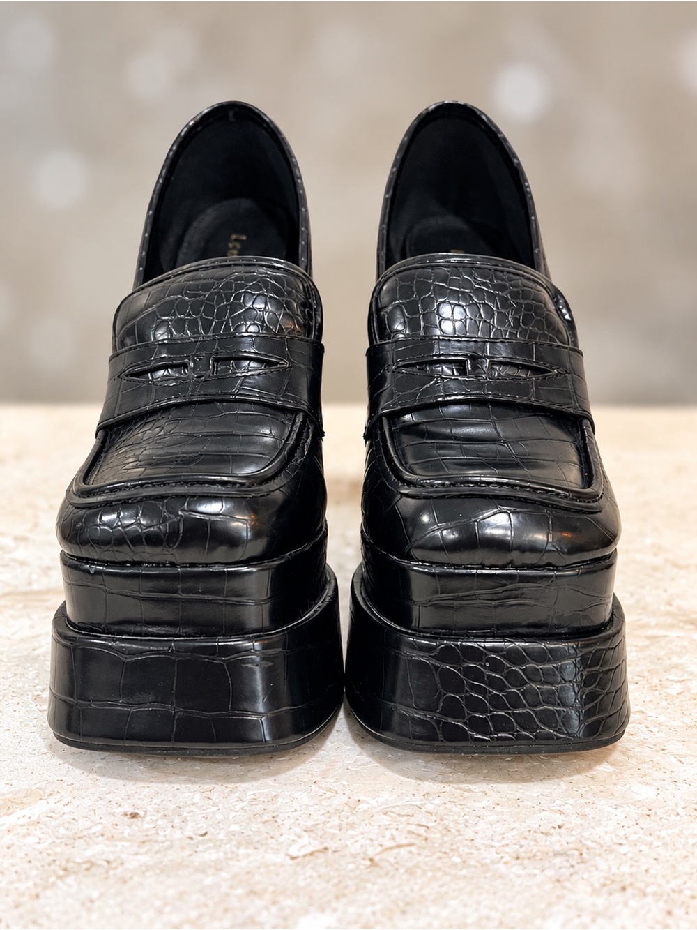 Black Croc Embossed Platform Loafer Heels Size 8